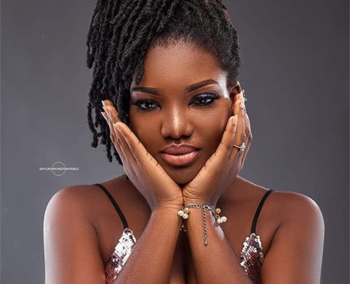 Iona Reine copies the late Ebony Reigns in her new Video, fans react