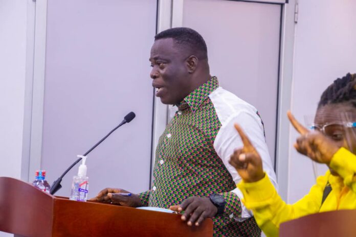 GOVERNMENT AGREES TO PAY PUBLIC SECTOR WORKERS 15% COLA