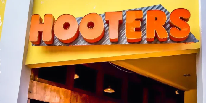 HOOTERS GIRLS JOB