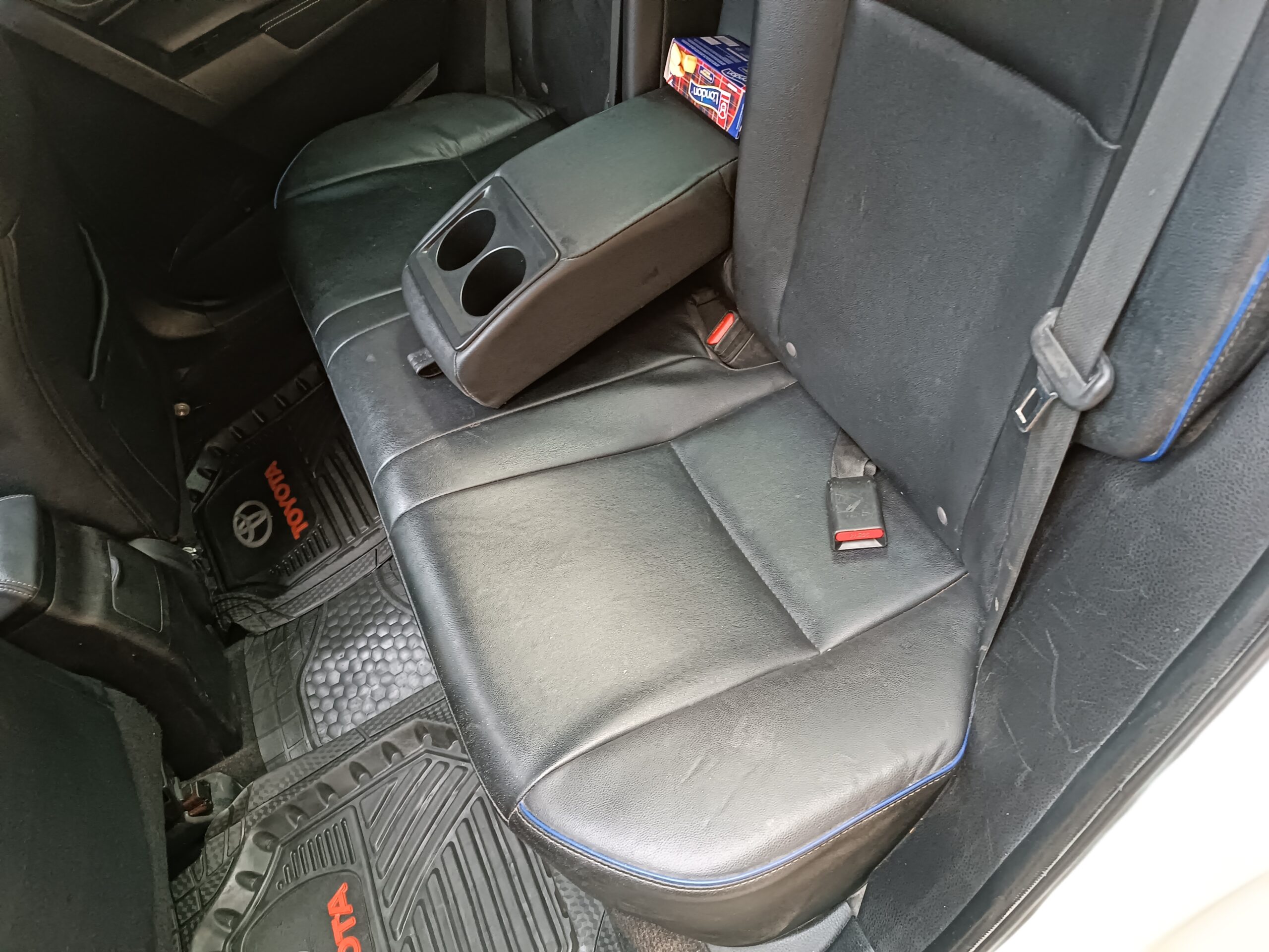 Original seat leather view of the Toyota Corolla 2017
